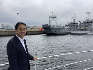 横浜市基地対策特別委員会　海上視察