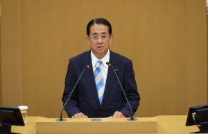 横浜市会第３回定例会　第1日　本会議議案質疑
